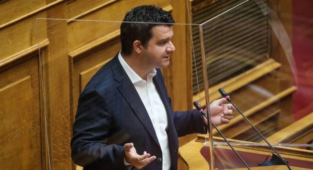 ΣΥΡΙΖΑ: Με δημόσιο χρήμα γεμίζει «το καλάθι του γαλάζιου παιδιού» ΣΥΡΙΖΑ: Με δημόσιο χρήμα γεμίζει «το καλάθι του γαλάζιου παιδιού»