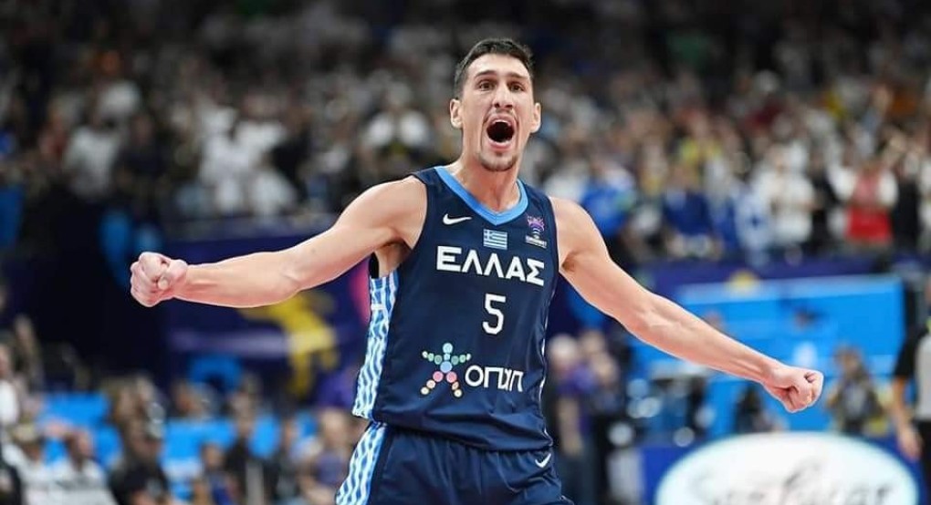Εθνική πρόκριση με μυθικό Λαρεντζάκη Εθνική πρόκριση με μυθικό Λαρεντζάκη