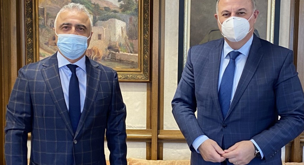 Επικοινωνία του Λάζαρου Τσαβδαρίδη με τον Υπουργό Δικαιοσύνης για το Διοικητικό Πρωτοδικείο Βέροιας Επικοινωνία του Λάζαρου Τσαβδαρίδη με τον Υπουργό Δικαιοσύνης για το Διοικητικό Πρωτοδικείο Βέροιας