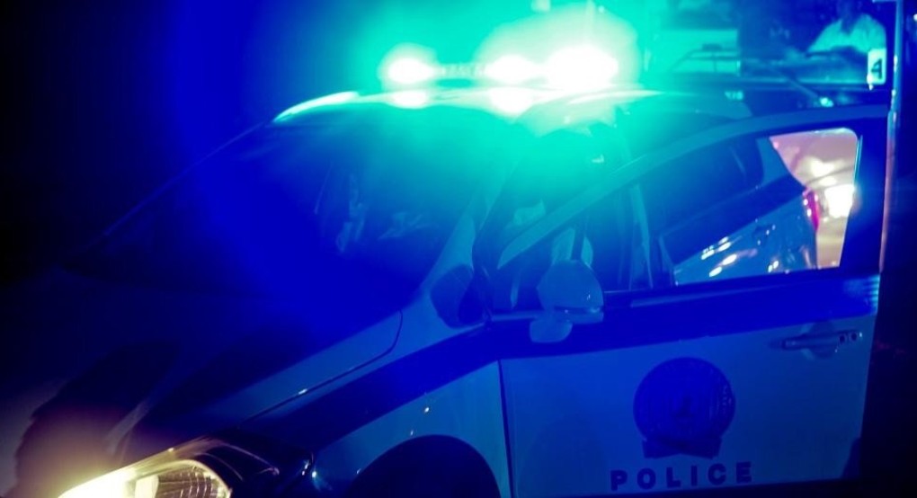Ξυλοκόπησε μέχρι θανάτου τον αδελφό του Ξυλοκόπησε μέχρι θανάτου τον αδελφό του