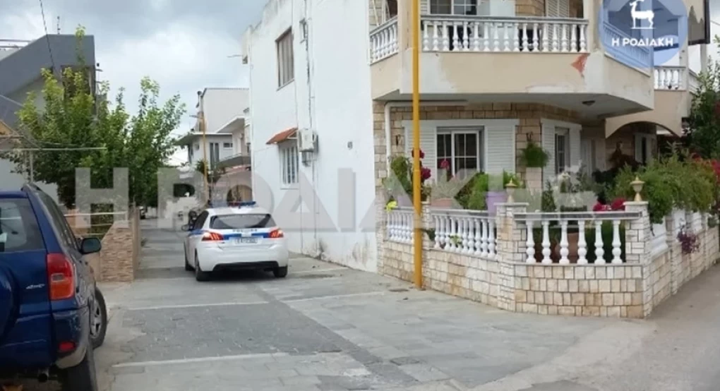 Ρόδος: Η οικιακή βοηθός ομολογεί τρεις φόνους και δηλώνει σχιζοφρενής Ρόδος: Η οικιακή βοηθός ομολογεί τρεις φόνους και δηλώνει σχιζοφρενής