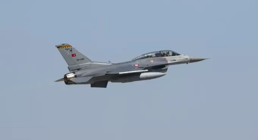 Πτήσεις τουρκικών F-16 πάνω από τους Ανθρωποφάγους και το Μακρονήσι