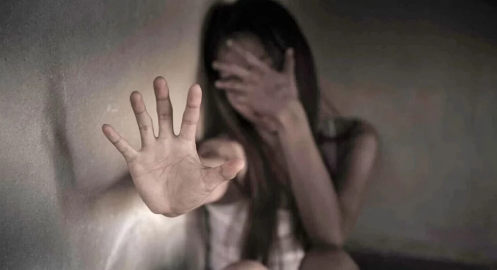 Μήνυση κατά της παιδοψυχολόγου από τους γονείς της 16χρονης που κατήγγειλε ασέλγεια από προπονητή Μήνυση κατά της παιδοψυχολόγου από τους γονείς της 16χρονης που κατήγγειλε ασέλγεια από προπονητή