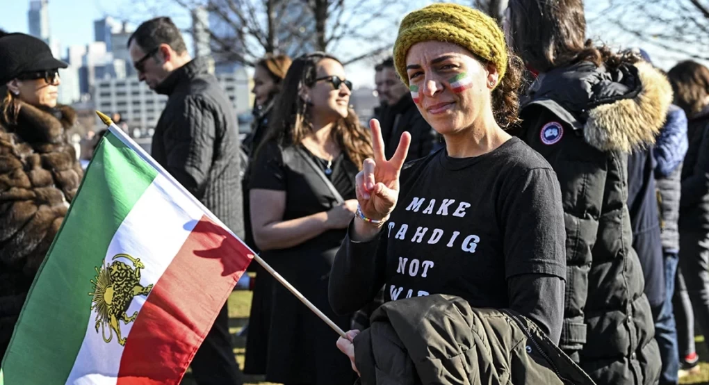 Νίκη για την «επανάσταση της μαντίλας» στο Ιράν - Τέλος η αστυνομία ηθών Νίκη για την «επανάσταση της μαντίλας» στο Ιράν - Τέλος η αστυνομία ηθών