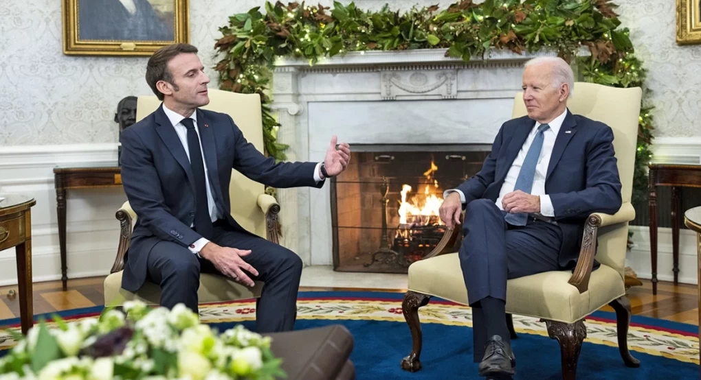 Τετ α τετ Μπάιντεν – Μακρόν: Συμφώνησαν για την Ουκρανία, διαφώνησαν για τον Πούτιν Τετ α τετ Μπάιντεν – Μακρόν: Συμφώνησαν για την Ουκρανία, διαφώνησαν για τον Πούτιν