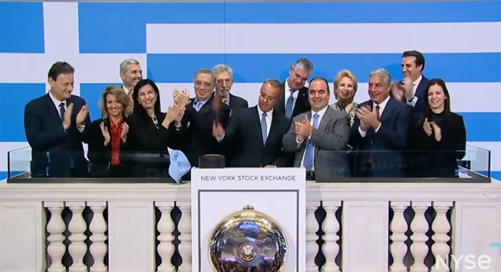 Wall Street: Χτύπησε το καμπανάκι ο Χρήστος Σταϊκούρας – Στα γαλανόλευκα το Χρηματιστήριο της Νέας Υόρκης Wall Street: Χτύπησε το καμπανάκι ο Χρήστος Σταϊκούρας – Στα γαλανόλευκα το Χρηματιστήριο της Νέας Υόρκης
