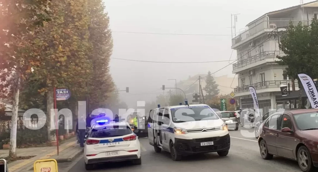 Λάρισα: Aυτοκίνητο παρέσυρε ανήλικο μαθητή Λάρισα: Aυτοκίνητο παρέσυρε ανήλικο μαθητή