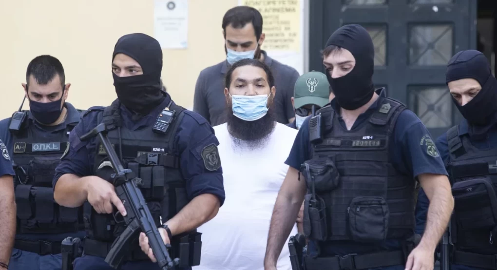 Επίθεση με βιτριόλι στην Ιερά Σύνοδο: 20 χρόνια φυλακή στον αρχιμανδρίτη για την επίθεση