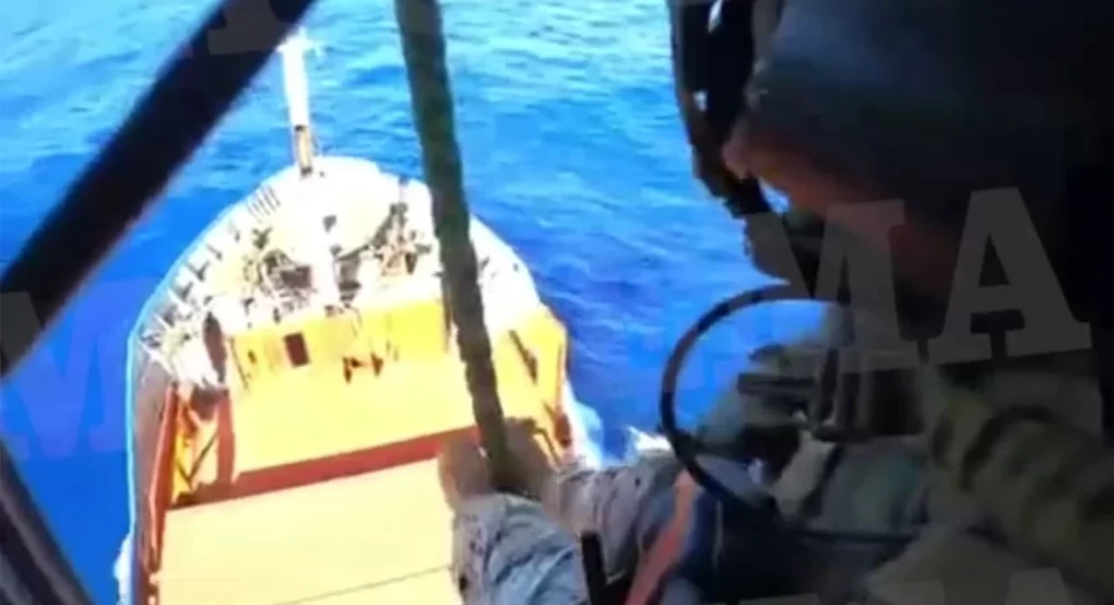 Νέο βίντεο- ντοκουμέντο από το ρεσάλτο των Ελλήνων βατραχανθρώπων σε ύποπτο πλοίο ανοιχτά της Λιβύης