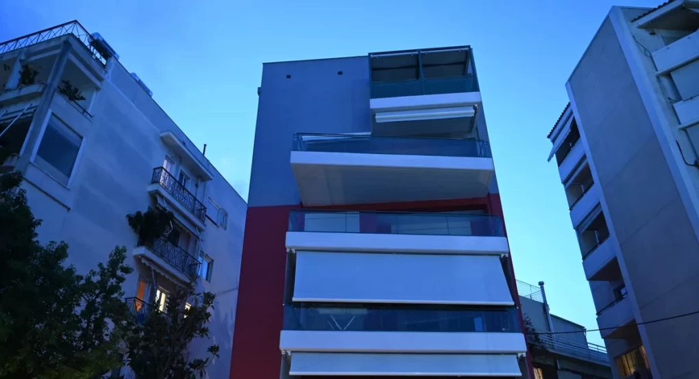 Παλαιό Φάληρο: Θλίψη από την αυτοκτονία του 15χρονου Παλαιό Φάληρο: Θλίψη από την αυτοκτονία του 15χρονου