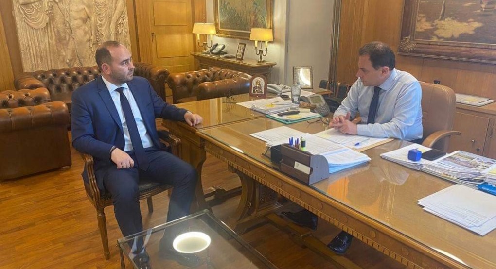 Επικοινωνία Λάκη Βασιλειάδη με τον Υπουργό Αγροτικής Ανάπτυξης Επικοινωνία Λάκη Βασιλειάδη με τον Υπουργό Αγροτικής Ανάπτυξης