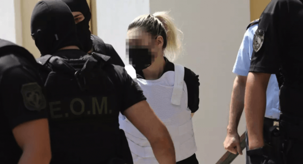Ρούλα Πισπιρίγκου: «Μοιράζει» εξώδικα σε ιατροδικαστές Ρούλα Πισπιρίγκου: «Μοιράζει» εξώδικα σε ιατροδικαστές