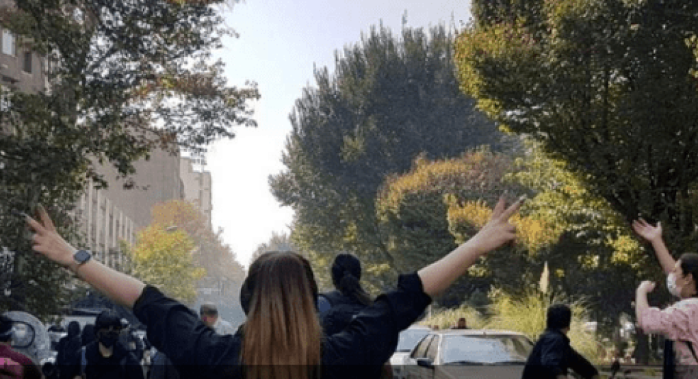Ιράν: Το Ανώτατο Δικαστήριο δέχθηκε έφεση διαδηλωτή ενάντια στην καταδίκη του σε θάνατο Ιράν: Το Ανώτατο Δικαστήριο δέχθηκε έφεση διαδηλωτή ενάντια στην καταδίκη του σε θάνατο