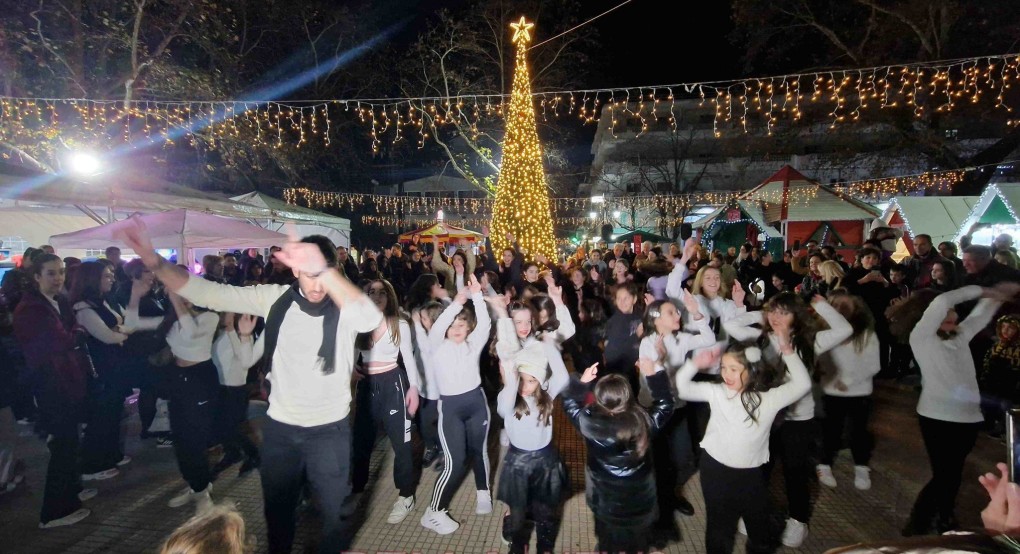 Σκύδρα-Χριστουγεννιάτικο χωριό: Εορταστικοί ρυθμοί από το Nikos Studio Σκύδρα-Χριστουγεννιάτικο χωριό: Εορταστικοί ρυθμοί από το Nikos Studio