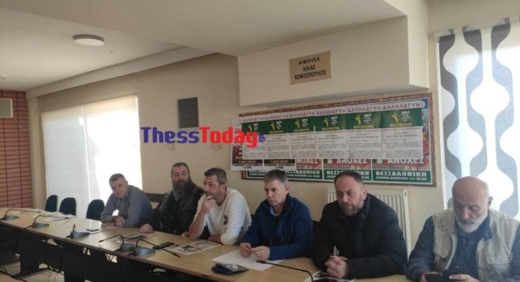 Στα δικαστήρια και πάλι το Σωματείο των Εργαζομένων της «Μαλαματίνα» Στα δικαστήρια και πάλι το Σωματείο των Εργαζομένων της «Μαλαματίνα»