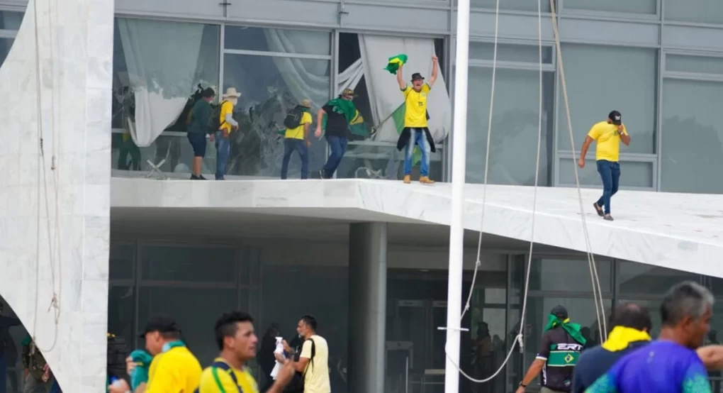 Πώς οι μπολσοναριστές έκαναν την εισβολή αλά Καπιτώλιο για να ανατρέψουν τον Λούλα -400 συλλήψεις