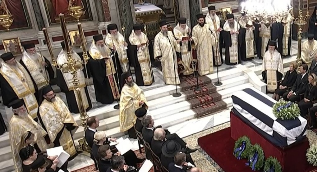 βασιλιάς Κωνσταντίνος: Ιερά άμφια, τι συμβολίζουν τα χρώματα βασιλιάς Κωνσταντίνος: Ιερά άμφια, τι συμβολίζουν τα χρώματα