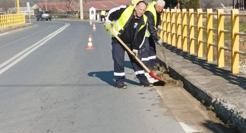 Καθημερινές οι παρεμβάσεις της Περιφερειακής Ενότητας Πέλλας στο οδικό δίκτυο