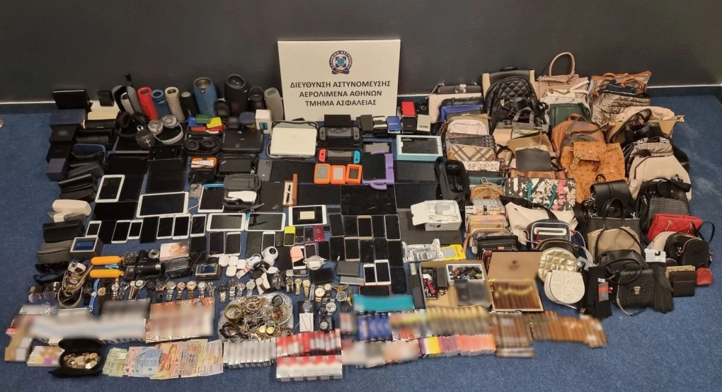 Υπάλληλος αεροδρομίου έκλεβε ακριβά αντικείμενα από τις αποσκευές επιβατών