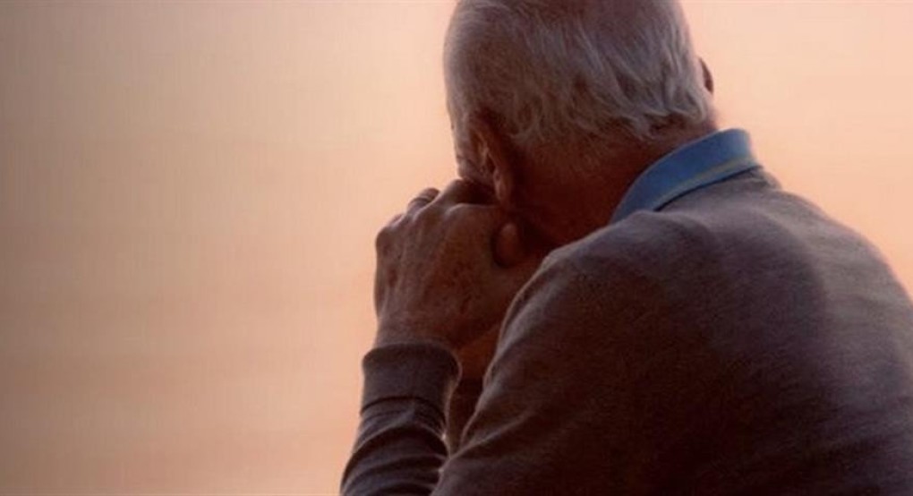 Έταξαν σεξ σε 90χρονο και τον “έγδυσαν” Έταξαν σεξ σε 90χρονο και τον “έγδυσαν”
