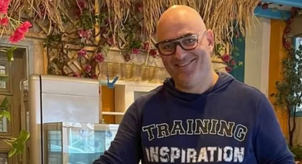 Μπόμπενας: «Προσπάθησα να πάω στο εστιατόριο του κυρίου Κοντιζά με τον Μπόλλο και μας έριξαν απαγορευτικό» Μπόμπενας: «Προσπάθησα να πάω στο εστιατόριο του κυρίου Κοντιζά με τον Μπόλλο και μας έριξαν απαγορευτικό»