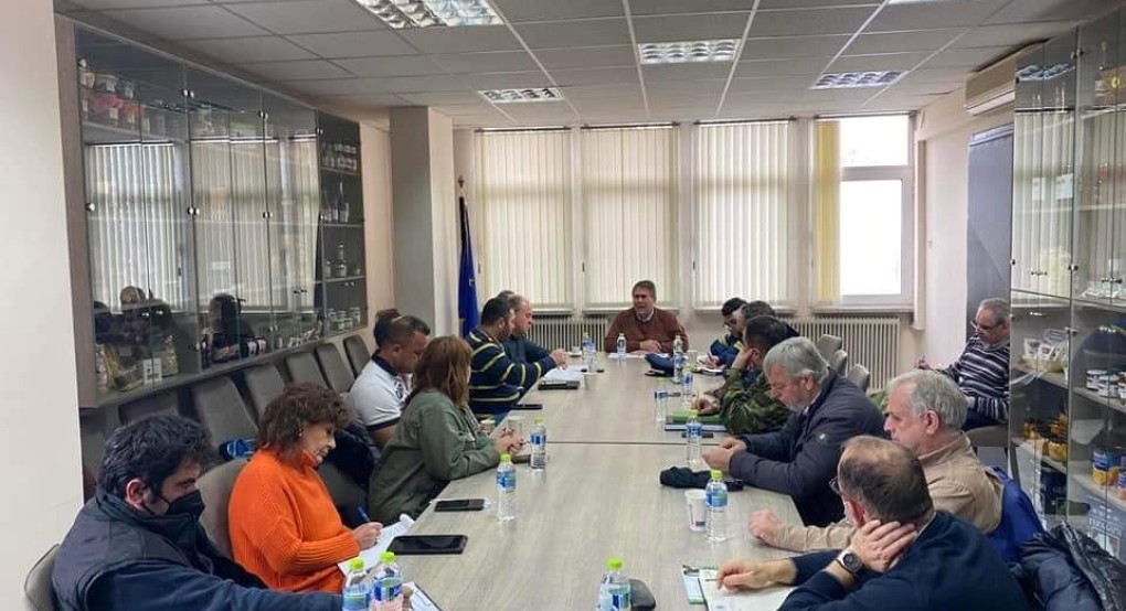 Έκτακτη σύσκεψη στην ΠΕ Πέλλας: Σε κατάσταση έκτακτης ανάγκης Έκτακτη σύσκεψη στην ΠΕ Πέλλας: Σε κατάσταση έκτακτης ανάγκης