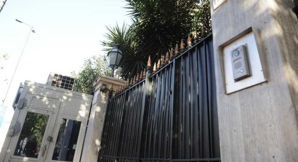 Αναίτιες προσαγωγές έξω από τη Γαλλική Πρεσβεία καταγγέλλουν συνδικαλιστές Αναίτιες προσαγωγές έξω από τη Γαλλική Πρεσβεία καταγγέλλουν συνδικαλιστές