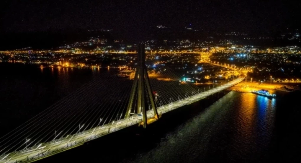«Πιο ακριβή κι από της Νέας Υόρκης»: Έξαλλοι ξένοι τουρίστες κράζουν τη Γέφυρα Ρίου - Αντιρρίου
