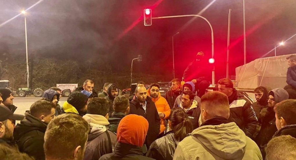 Δίπλα στους αγρότες ο Λάκης Βασιλειάδης... Άκουσε τα αιτήματα τους Δίπλα στους αγρότες ο Λάκης Βασιλειάδης... Άκουσε τα αιτήματα τους