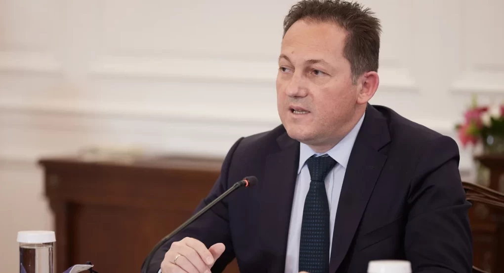 Πέτσας: «Πολύ κοντά οι εκλογικές αναμετρήσεις σε Ελλάδα και Τουρκία» Πέτσας: «Πολύ κοντά οι εκλογικές αναμετρήσεις σε Ελλάδα και Τουρκία»