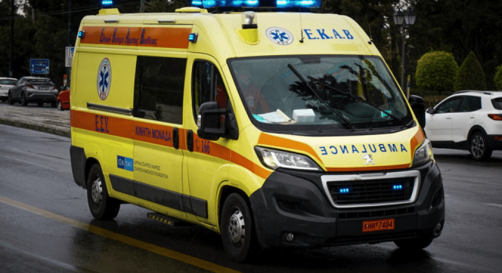 Ι.Χ. παρέσυρε πεζή στο κέντρο της Θεσσαλονίκης Ι.Χ. παρέσυρε πεζή στο κέντρο της Θεσσαλονίκης