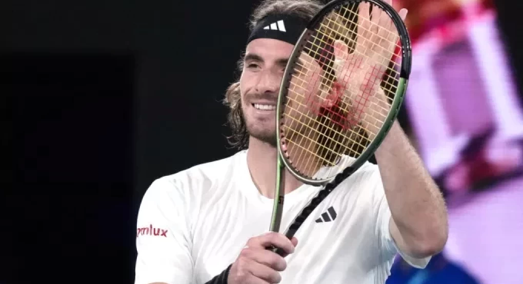 Australian Open: Εύκολη πρόκριση για τον Στέφανο Τσιτσιπά στον 3ο γύρο Australian Open: Εύκολη πρόκριση για τον Στέφανο Τσιτσιπά στον 3ο γύρο