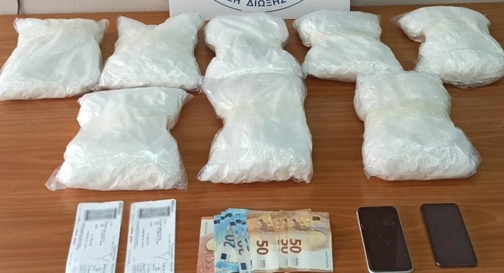 Θεσσαλονίκη: Έκρυβε κοκαΐνη... σε ειδική τρύπα στο τιμόνι του αυτοκινήτου του Θεσσαλονίκη: Έκρυβε κοκαΐνη... σε ειδική τρύπα στο τιμόνι του αυτοκινήτου του