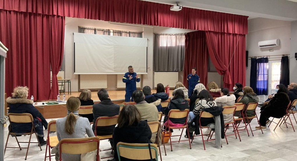 To 3ο Δ.Σ Γιαννιτσών – Αγαθοβούλειο, ευχαριστεί την Πυροσβεστική Υπηρεσία Γιαννιτσών To 3ο Δ.Σ Γιαννιτσών – Αγαθοβούλειο, ευχαριστεί την Πυροσβεστική Υπηρεσία Γιαννιτσών