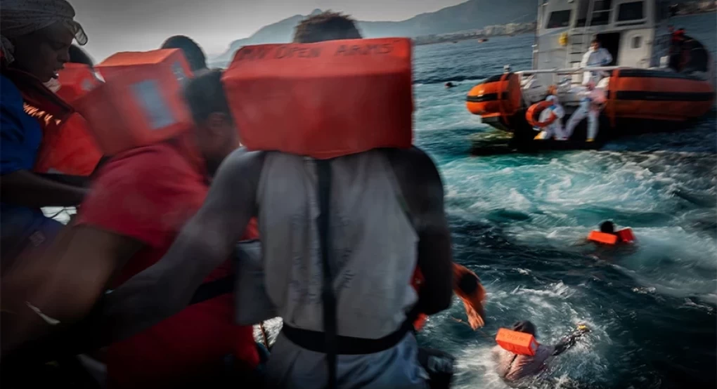 Ιταλία: 8 πτώματα εντοπίστηκαν σε πλεούμενο στα χωρικά ύδατα της Μάλτας – Μία έγκυος μεταξύ των νεκρών Ιταλία: 8 πτώματα εντοπίστηκαν σε πλεούμενο στα χωρικά ύδατα της Μάλτας – Μία έγκυος μεταξύ των νεκρών