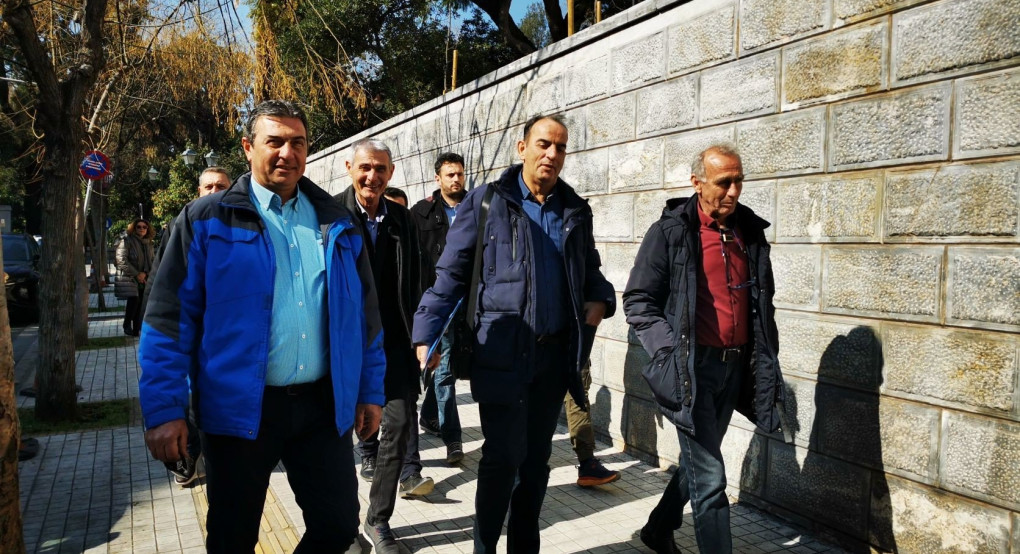Μέσω Κοζάνης η απάντηση στους μπλοκατζήδες από το επιτελείο του Μαξίμου Μέσω Κοζάνης η απάντηση στους μπλοκατζήδες από το επιτελείο του Μαξίμου