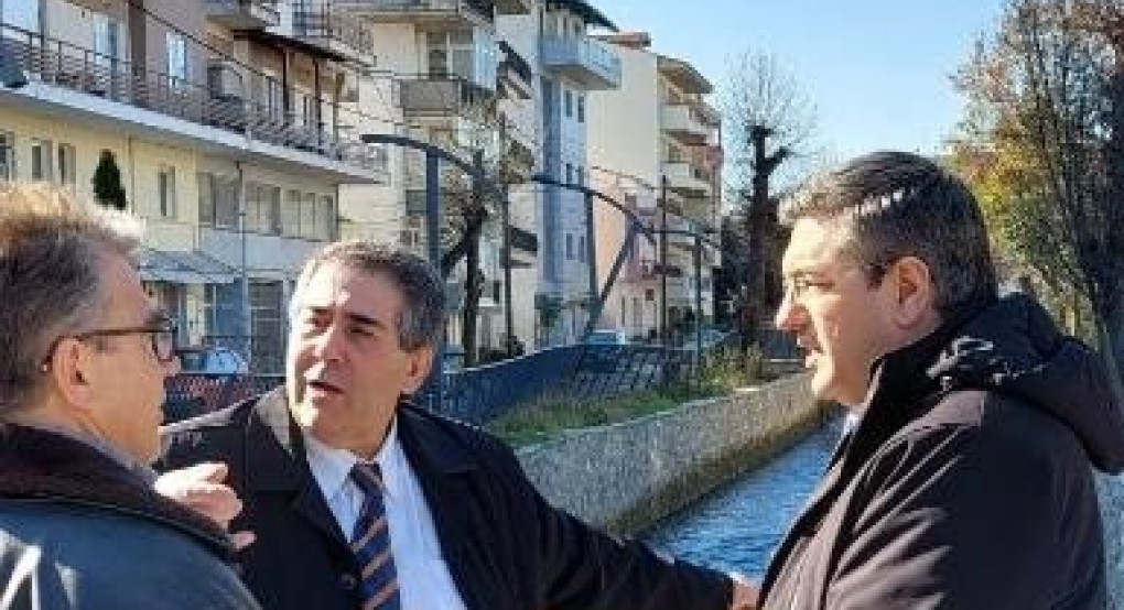 Βόλτα Τζιτζικώστα στον Εδεσσαίο ποταμό Βόλτα Τζιτζικώστα στον Εδεσσαίο ποταμό