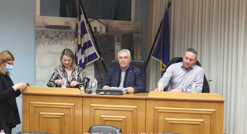 Θυελλώδης Συνεδρίαση με πλημμύρες, ΕΣΠΑ και Μαθητική Εστία Θυελλώδης Συνεδρίαση με πλημμύρες, ΕΣΠΑ και Μαθητική Εστία