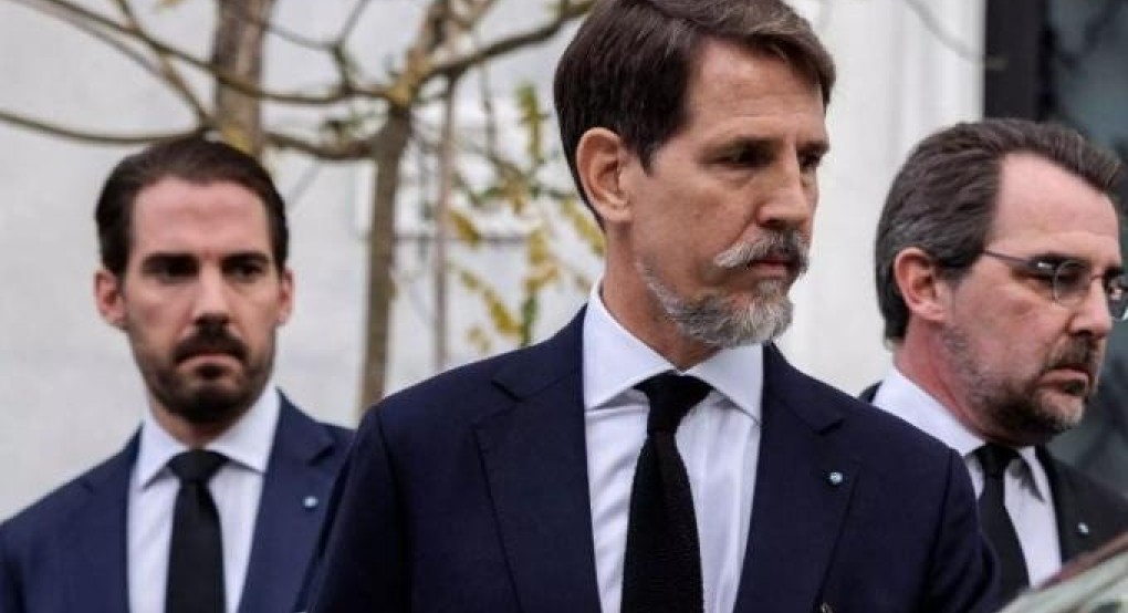 Τέως βασιλιάς Κωνσταντίνος: Ο Παύλος απαντά για την κάθοδο στην πολιτική Τέως βασιλιάς Κωνσταντίνος: Ο Παύλος απαντά για την κάθοδο στην πολιτική
