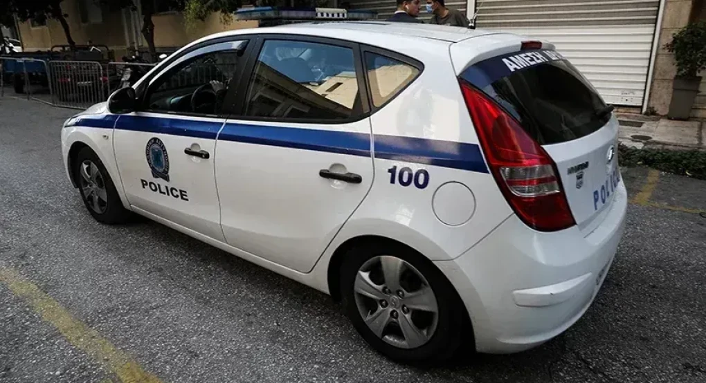 Επέστρεψε στη μητέρα της 14χρονη που άρπαξαν 10 άτομα από διαμέρισμα στο Κερατσίνι
