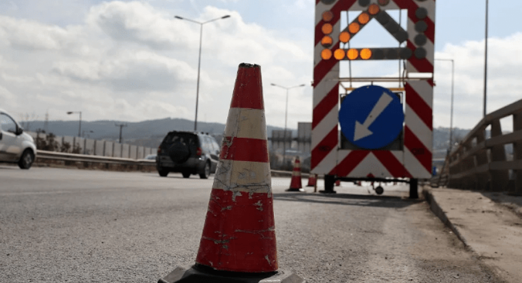 Εργασίες τοποθέτησης στηθαίων ασφαλείας στην Παλαιά Εθνική Οδό 65 Θεσσαλονίκης - Κιλκίς