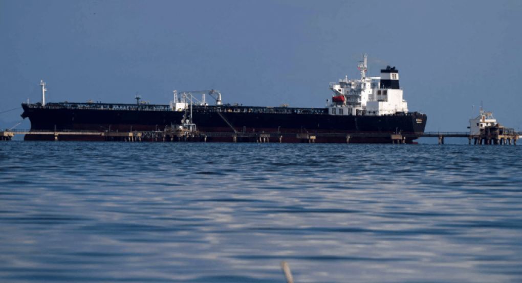 Αλβανία: Υπό κράτηση πλήρωμα τάνκερ που μετέφερε 22.500 τόνους ρωσικού πετρελαίου Αλβανία: Υπό κράτηση πλήρωμα τάνκερ που μετέφερε 22.500 τόνους ρωσικού πετρελαίου