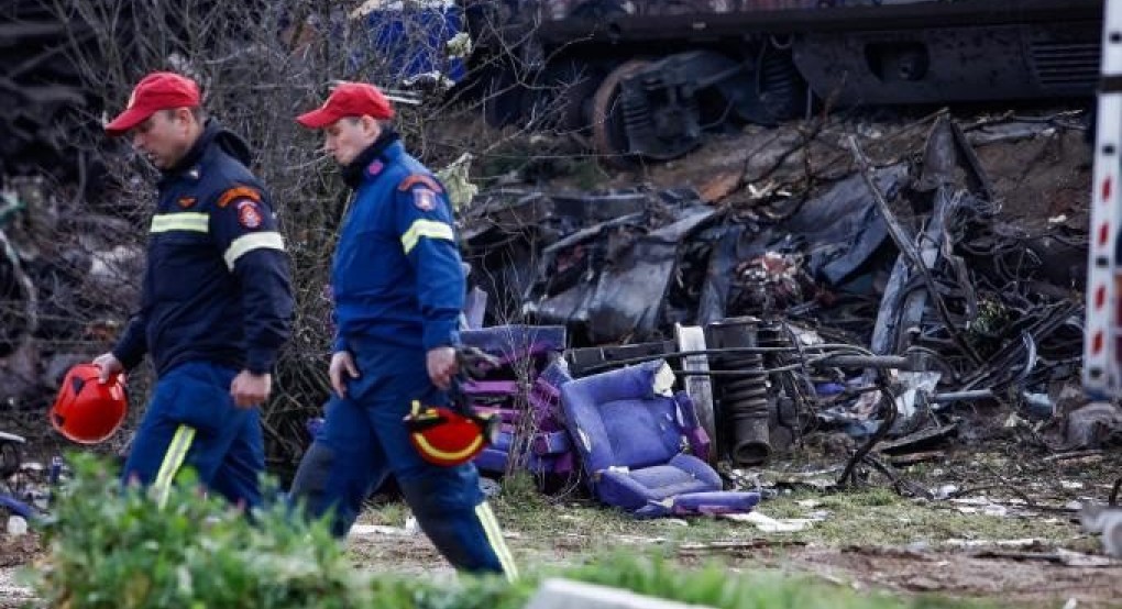 Σύγκρουση τρένων στα Τέμπη: Ταυτοποιήθηκαν 52 σοροί