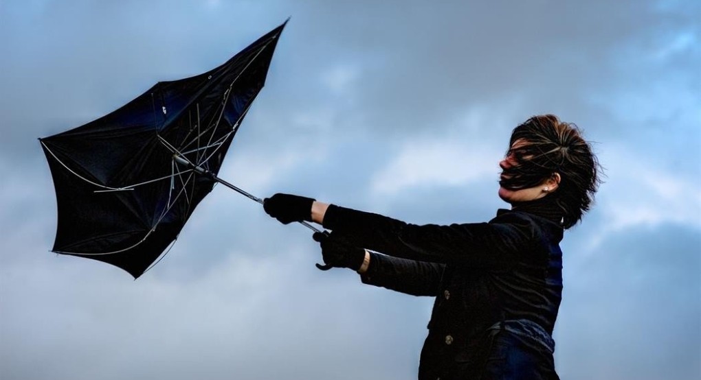 Καιρός: Κρύο, αέρας και βροχές Καιρός: Κρύο, αέρας και βροχές