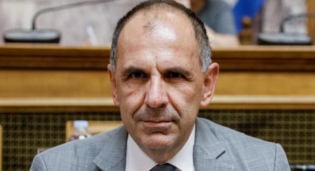 Ο Γιώργος Γεραπετρίτης αναλαμβάνει το υπουργείο Μεταφορών Ο Γιώργος Γεραπετρίτης αναλαμβάνει το υπουργείο Μεταφορών