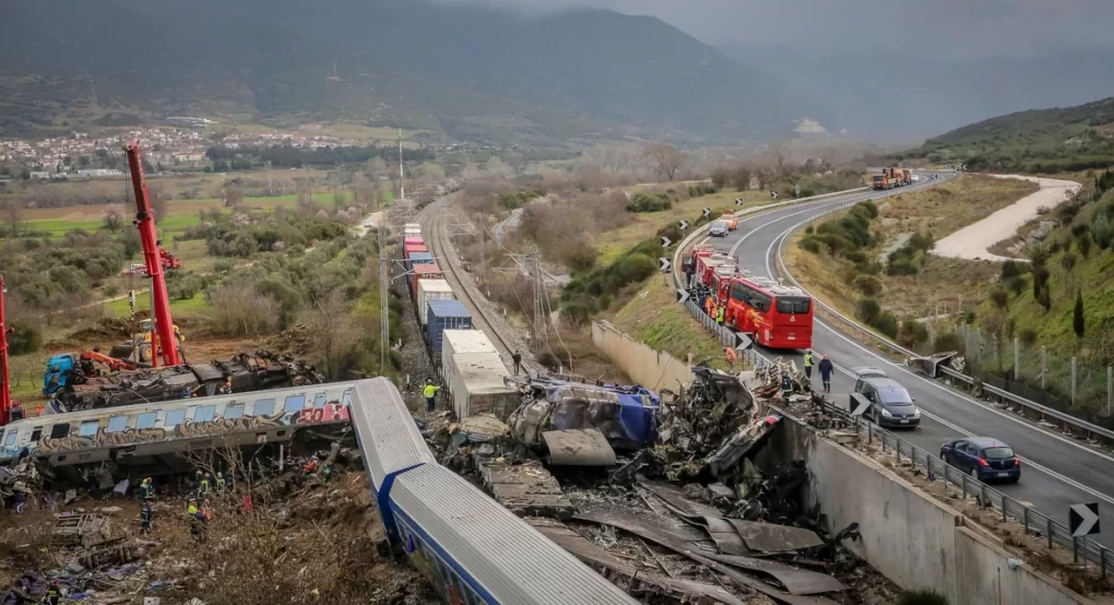 Τραγωδία στα Τέμπη: αυτή είναι η Ελλάδα; Τραγωδία στα Τέμπη: αυτή είναι η Ελλάδα;