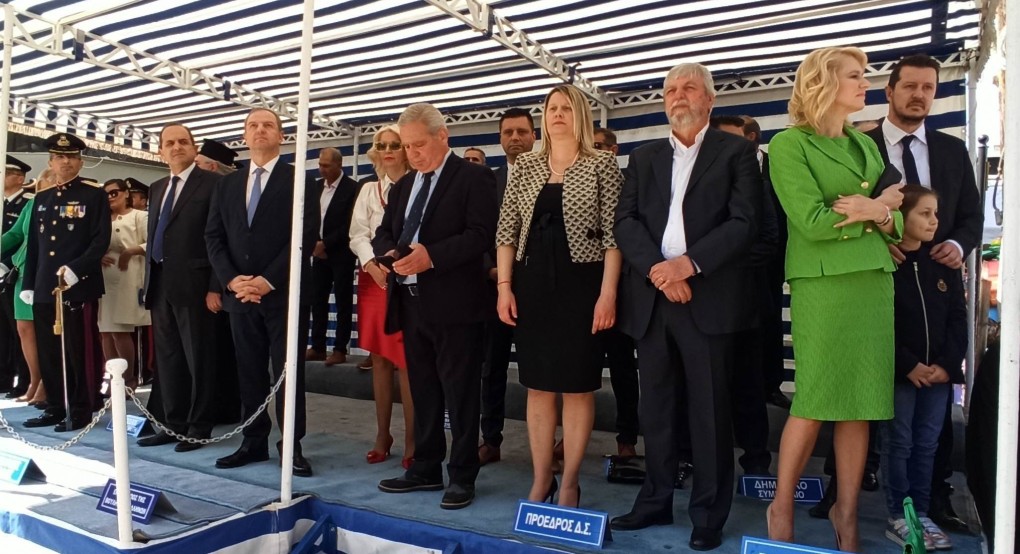 25 Μαρτίου Γιαννιτσά: Ενθουσιασμένοι οι επίσημοι από την παρουσία μαθητών και φορέων (φώτος) 25 Μαρτίου Γιαννιτσά: Ενθουσιασμένοι οι επίσημοι από την παρουσία μαθητών και φορέων (φώτος)