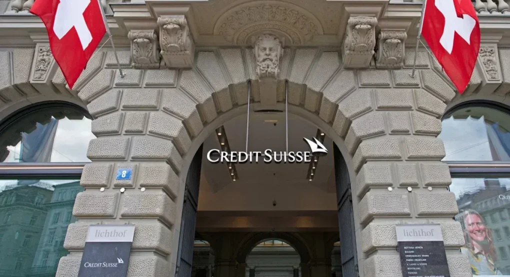 Credit Suisse: Τα σκάνδαλα που την «έσκασαν» - Το ξέπλυμα χρήματος, η συνεργασία με τη Μαφία