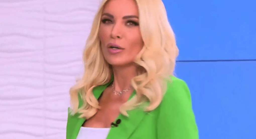 «Εξερράγη» η Κατερίνα Καινούργιου με τις γυμνές φωτογραφίες: Θα το δει κάποια και θα πει “ουάου”; «Εξερράγη» η Κατερίνα Καινούργιου με τις γυμνές φωτογραφίες: Θα το δει κάποια και θα πει “ουάου”;