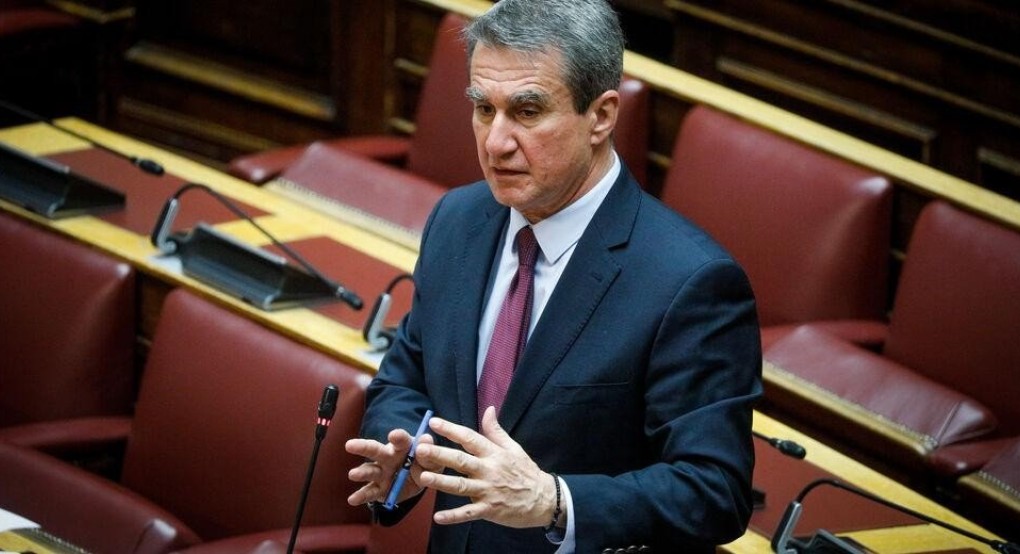 Επίθεση Λοβέρδου στην κυβέρνηση για να μετριάσει τις αντιδράσεις εντός ΠΑΣΟΚ Επίθεση Λοβέρδου στην κυβέρνηση για να μετριάσει τις αντιδράσεις εντός ΠΑΣΟΚ
